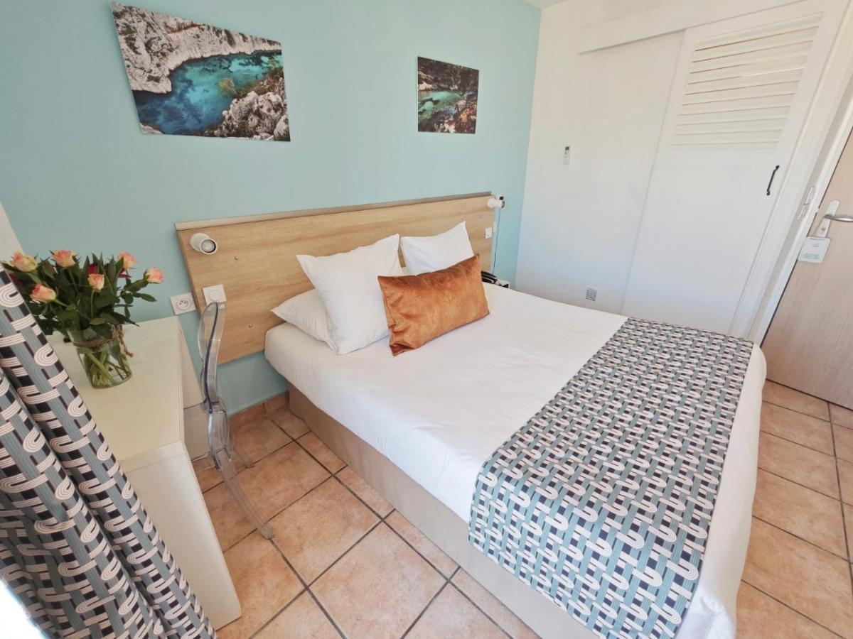 Des Calanques Hotel *