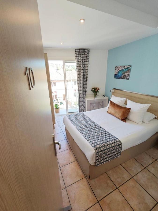 Des Calanques Hotel *
